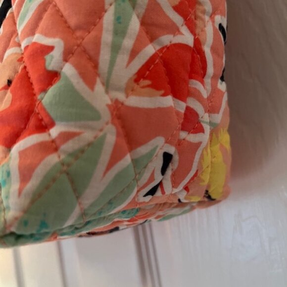 VERA BRADLEY | Rainforest Lily Coral Pattern Tote-Like NEW! - Picture 5 of 16